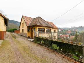 Majestic Holiday Home in Neubois with Private Pool